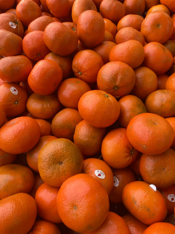 NADORCOTTS - Juicy oranges – seasonal fresh produce in Cornwall